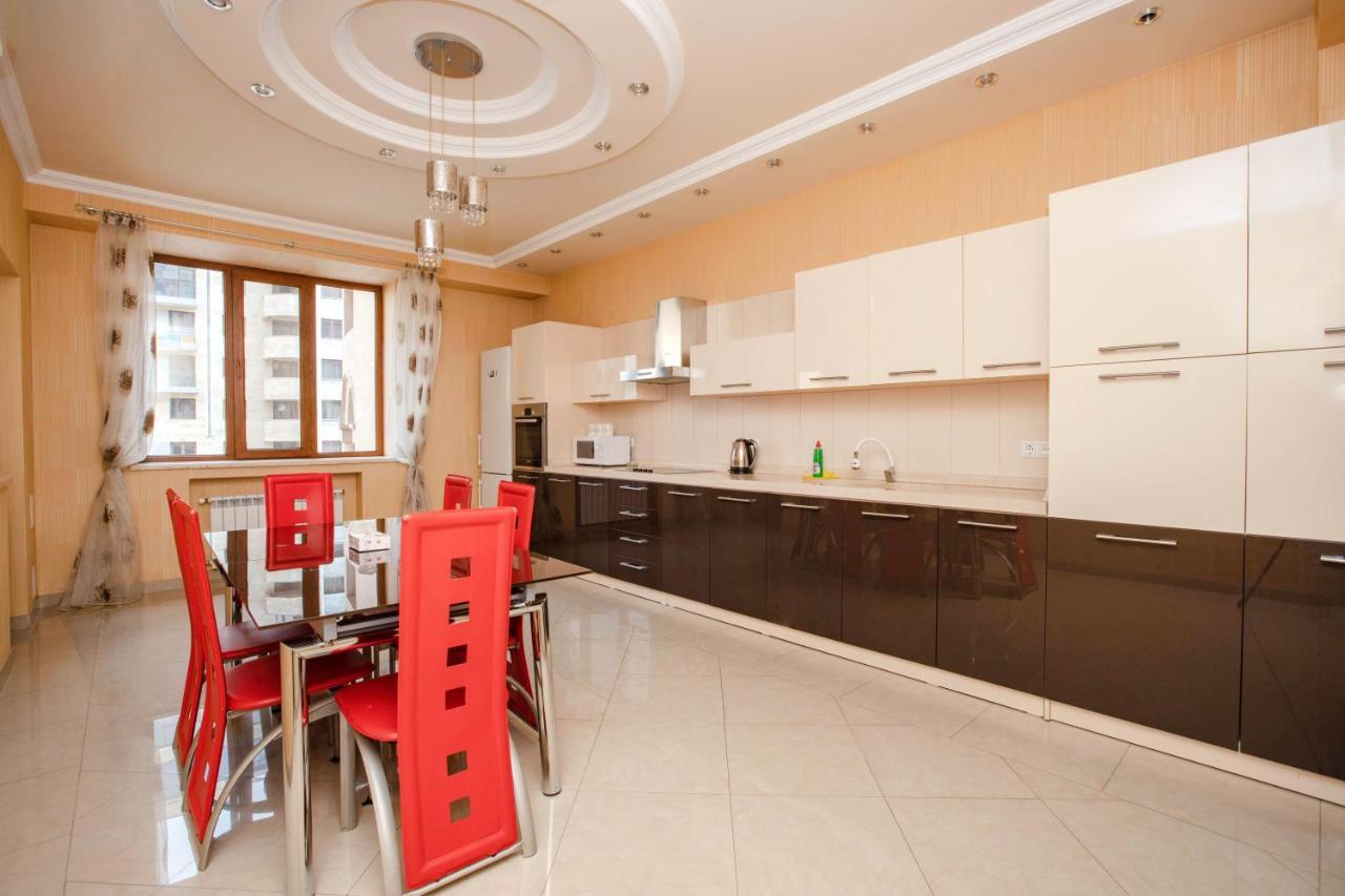 Stay Inn Apartments On Amiryan 4-6 Ереван Экстерьер фото