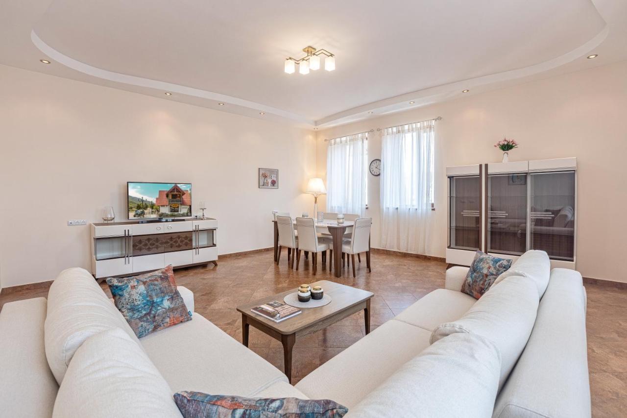 Stay Inn Apartments On Amiryan 4-6 Ереван Экстерьер фото