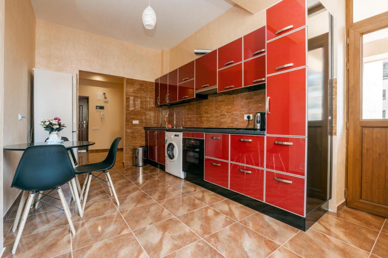 Stay Inn Apartments On Amiryan 4-6 Ереван Экстерьер фото