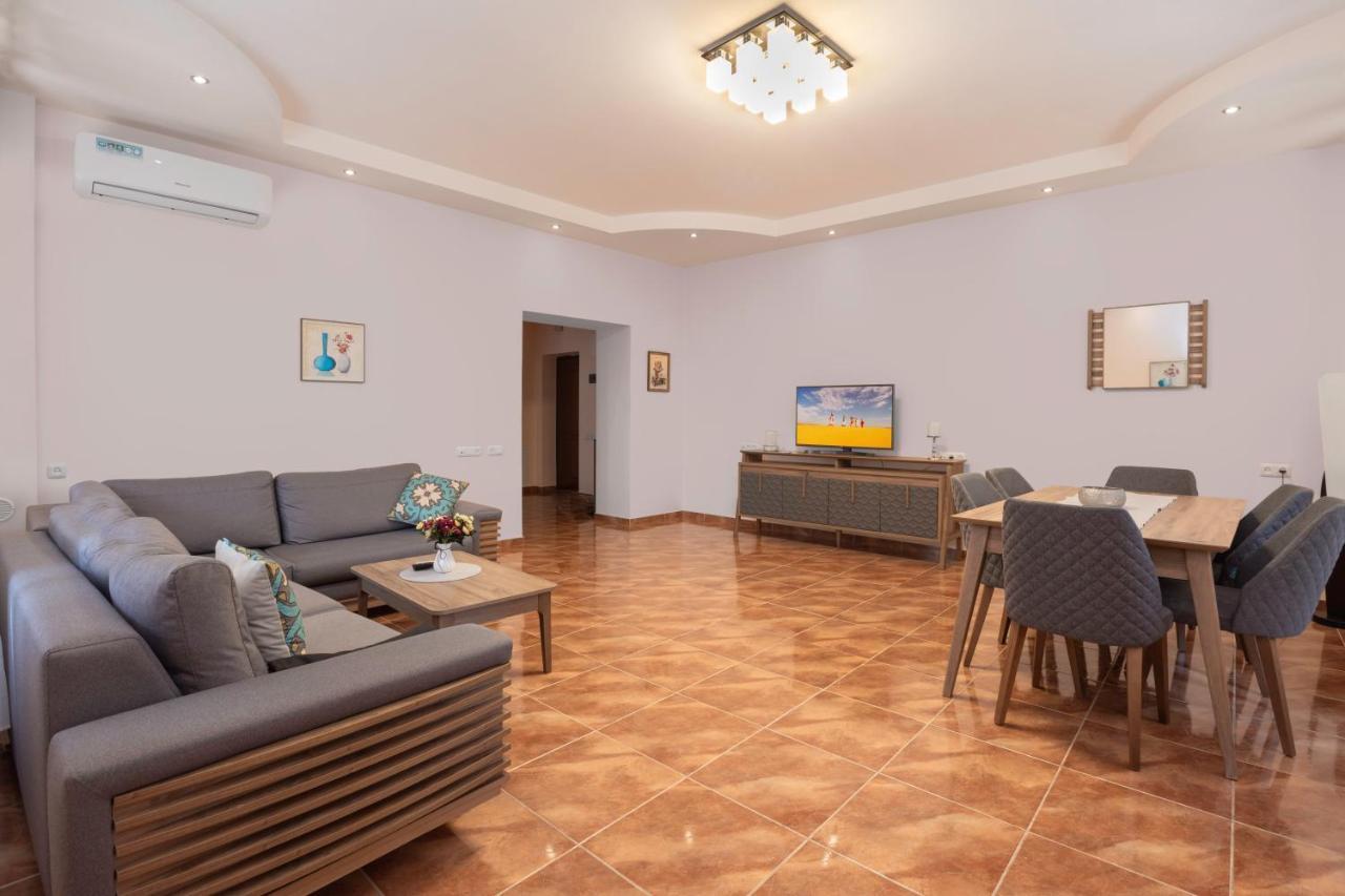Stay Inn Apartments On Amiryan 4-6 Ереван Экстерьер фото